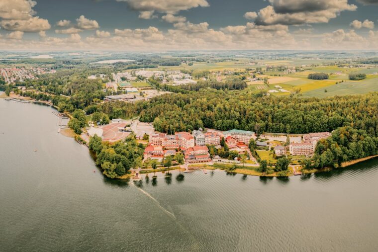 zwiedzanie Mrągowa apartamenty-na-mazurach-krolowa-kaczek